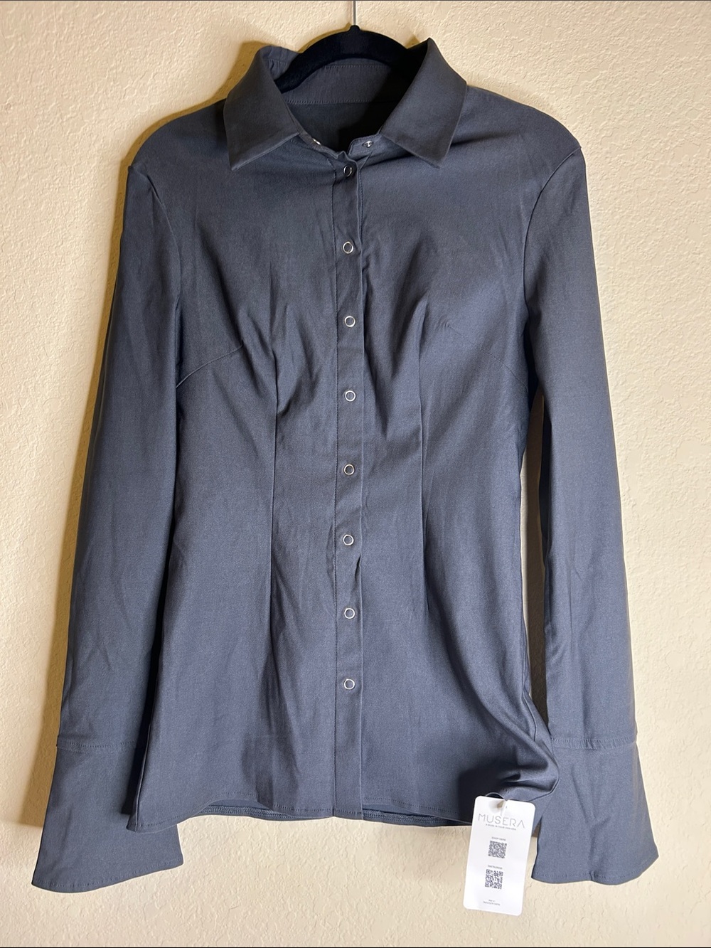 Musera Gray Button-Front Shirt Slim-Fit, Long Sleeves Size Small